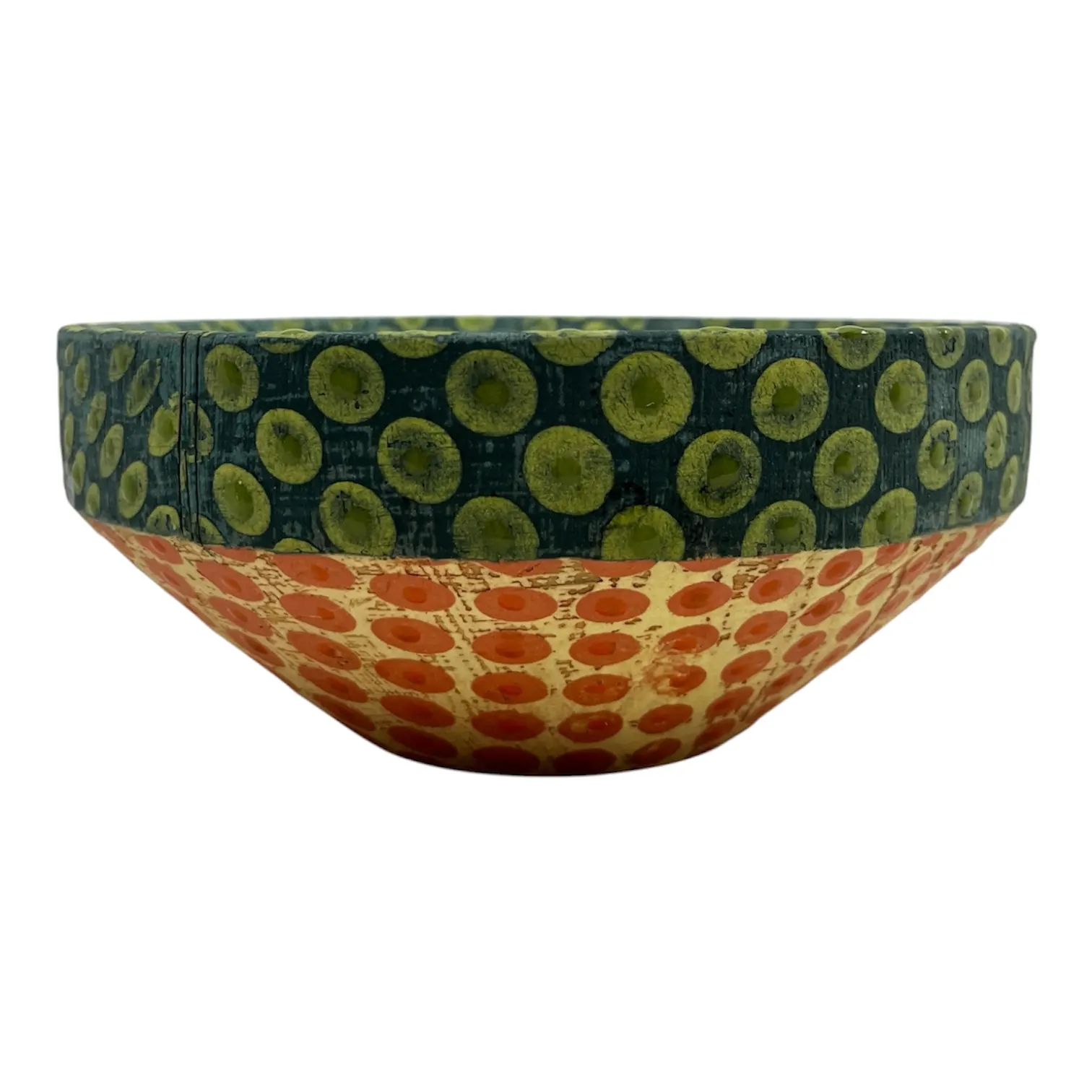 Bowl w/ green rim. 